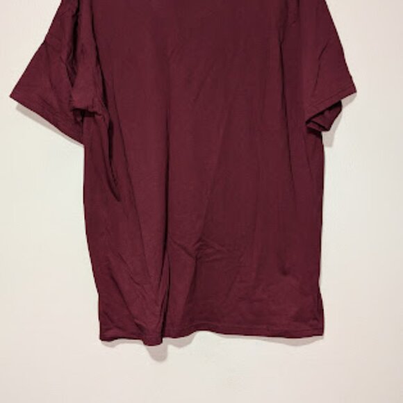 Harry Potter Short Sleeve Shirt Men's XL Maroon Gryffindor Quidditch NEW W/ Tag - Picture 2 of 5